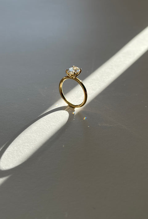 Oval Diamond Engagement Ring