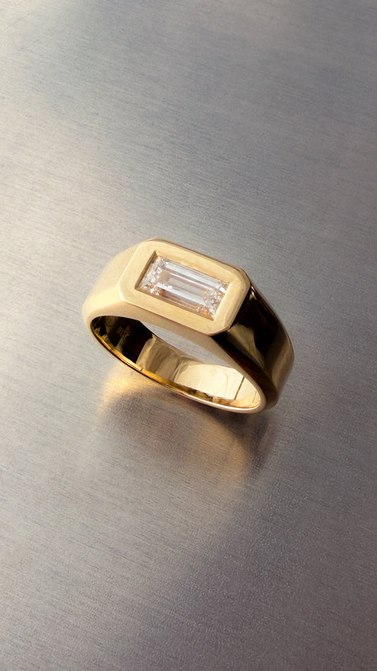 Rectangle Baguette Cut Signet