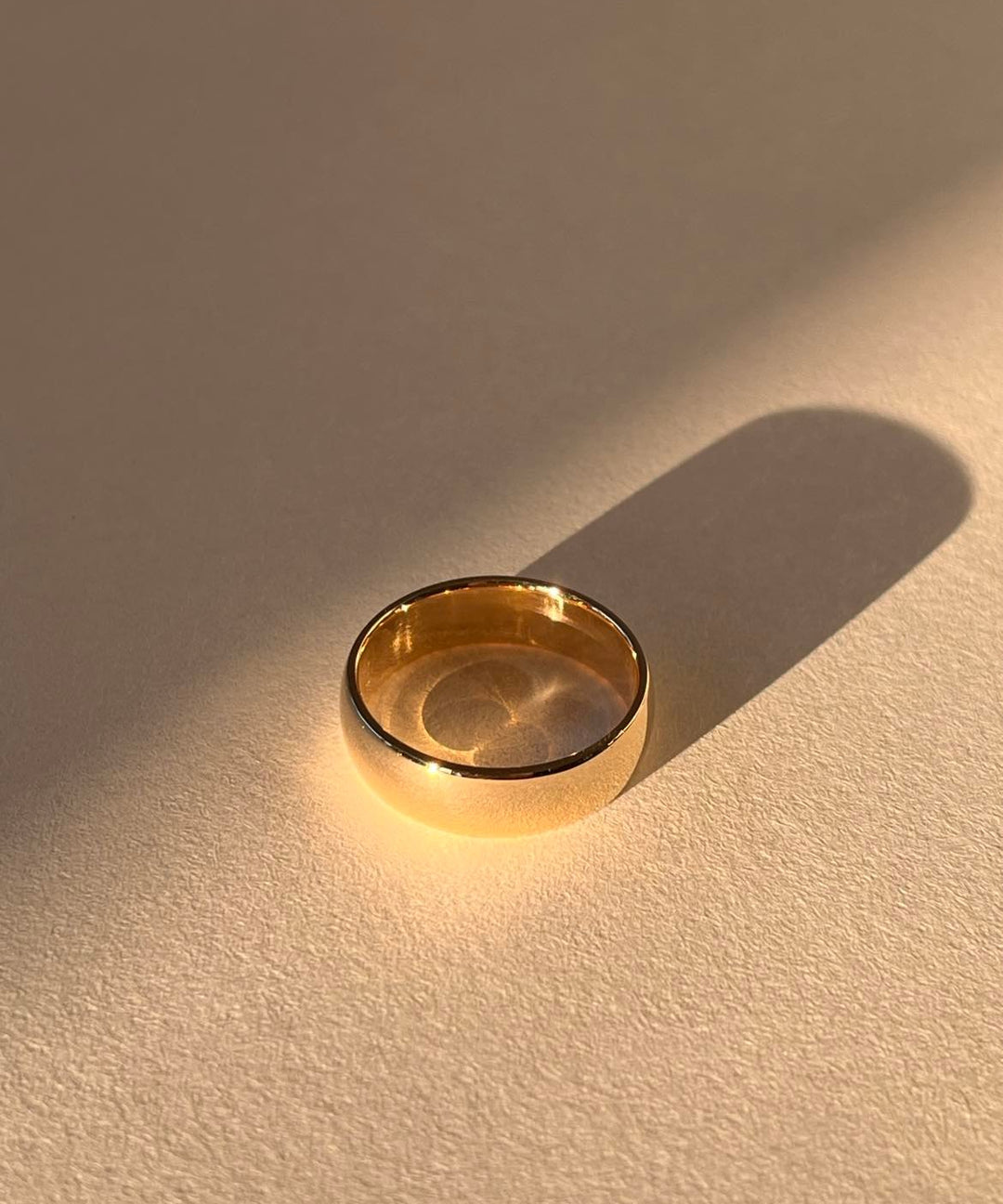 Guys Gold | Timeless Gold Mens Wedding Rings